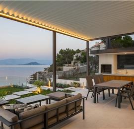 Beachfront Villa with Pool and Sea Views on Ciovo island near Trogir, Sleeps 8